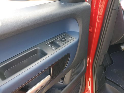 New 2025 Volkswagen ID. Buzz Pro S Plus image 14