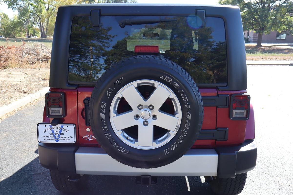 Used 2012 Jeep Wrangler Sahara w/ Connectivity Group AWD/4WD image 6