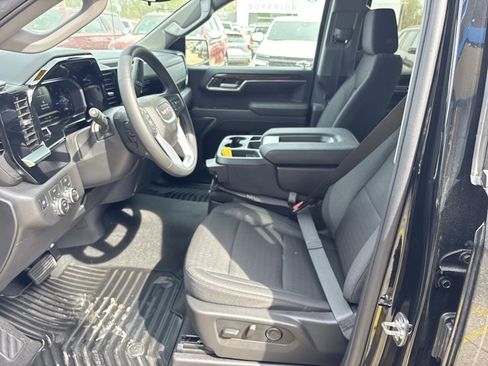 New 2026 GMC Sierra 1500 Elevation image 16