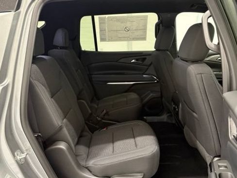 New 2027 Chevrolet Traverse LT w/ Driver Confidence Package AWD/4WD image 29