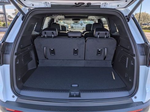 New 2026 GMC Acadia Elevation image 34