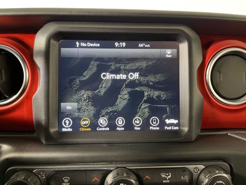 Used 2020 Jeep Gladiator Rubicon AWD/4WD image 22