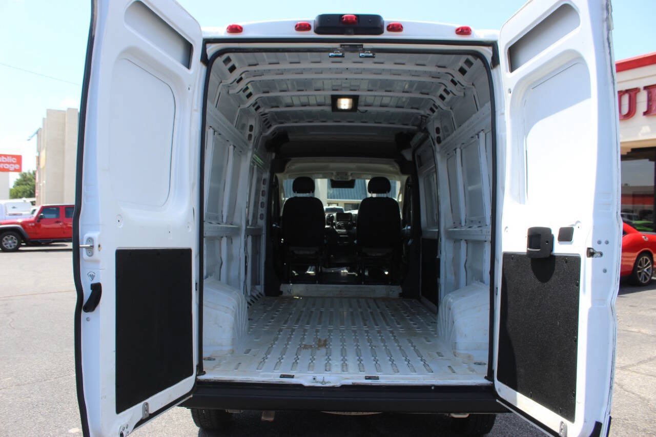 Used 2025 RAM ProMaster 2500 w/ Convenience Group FWD image 13