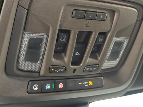 Used 2023 GMC Sierra 1500 Denali w/ Denali Reserve Package AWD/4WD image 13
