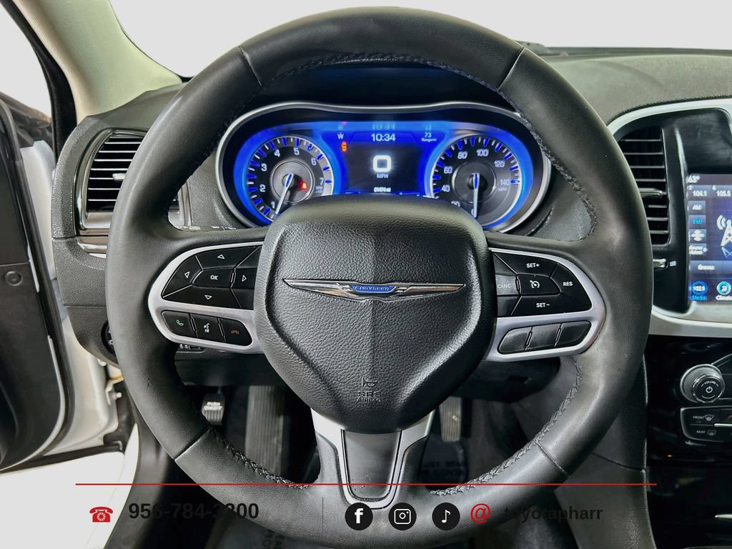 Used 2023 Chrysler 300 Touring w/ Sport Appearance Package RWD image 10
