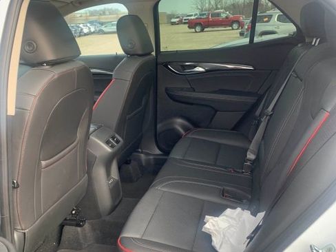 Used 2023 Buick Envision Essence w/ Sport Touring Package AWD/4WD image 5