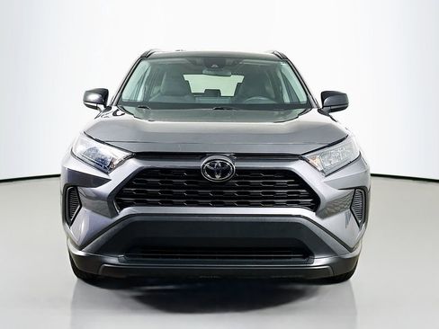 Used 2021 Toyota RAV4 LE image 2