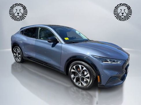 Certified 2021 Ford Mustang Mach-E Premium image 3