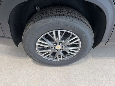 New 2026 Chevrolet Traverse LT w/ Driver Confidence Package image 7