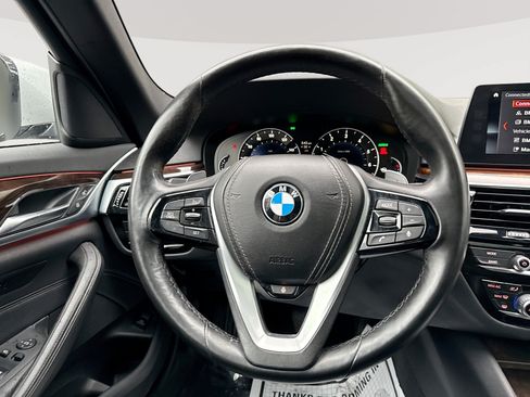 Used 2018 BMW 530i xDrive AWD/4WD image 11