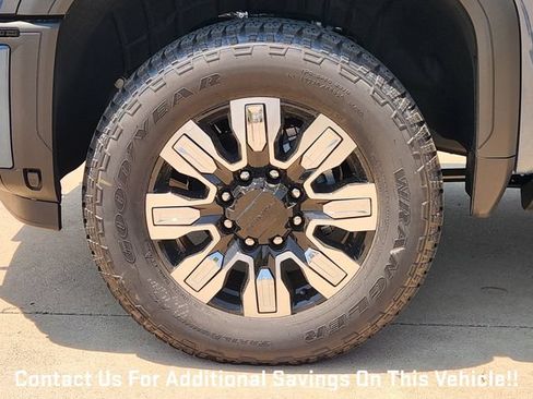 New 2026 GMC Sierra 2500 Denali w/ Denali Reserve Package AWD/4WD image 7