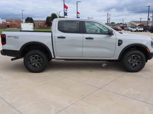 New 2026 Ford Ranger XLT w/ Equipment Group 301A High AWD/4WD image 4