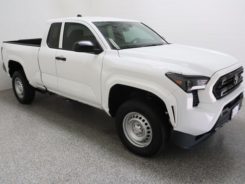 Certified 2025 Toyota Tacoma SR RWD image 4