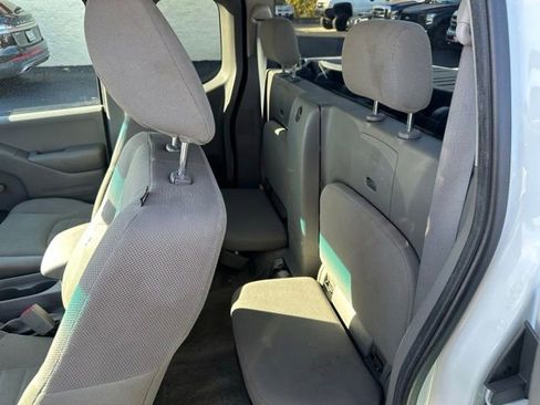 Used 2016 Nissan Frontier S image 13