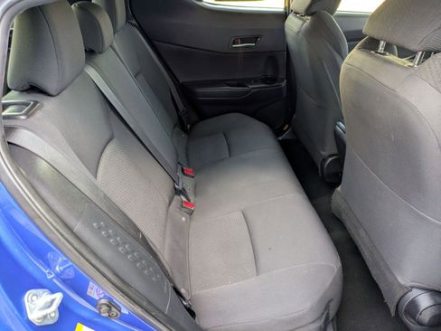 Used 2018 Toyota C-HR XLE FWD image 26
