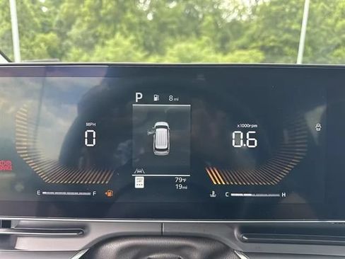 New 2026 Kia Carnival EX FWD image 10