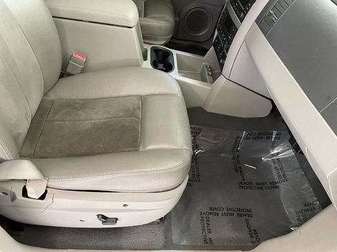 Used 2007 Dodge Durango Limited image 36