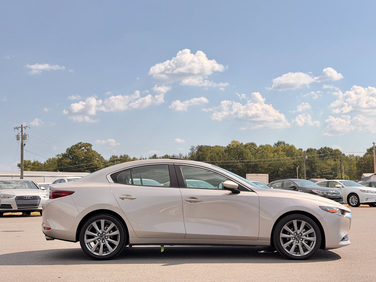 Used 2025 MAZDA MAZDA3 s FWD image 10
