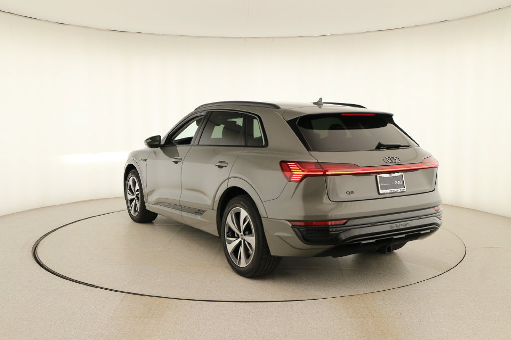 Certified 2024 Audi Q8 e-tron Premium AWD/4WD image 4