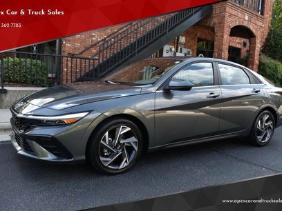Used 2025 Hyundai Elantra SEL