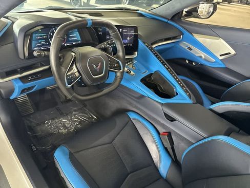 Used 2023 Chevrolet Corvette Stingray Premium Conv w/ Z51 Performance Package RWD image 13