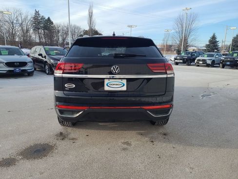Used 2021 Volkswagen Atlas Cross Sport SE image 5