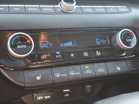 Used 2025 Hyundai Elantra SEL FWD image 16