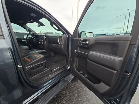 Used 2020 GMC Sierra 1500 AT4 w/ AT4 Premium Package image 10