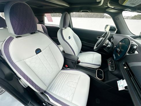 New 2026 MINI Cooper 2-Door Hardtop image 22