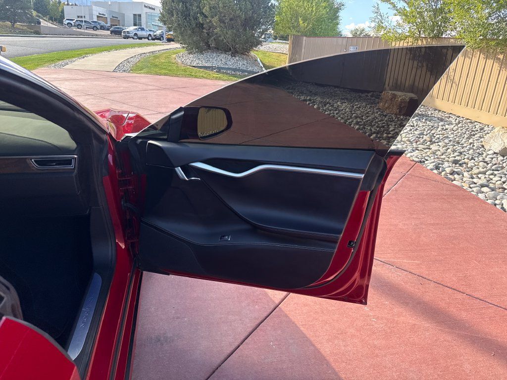 Used 2018 Tesla Model S 75D AWD/4WD image 27