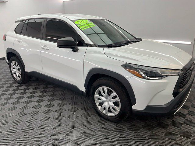Used 2022 Toyota Corolla Cross L FWD image 3