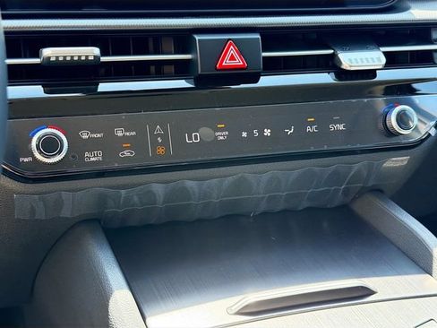 New 2027 Kia Sportage S FWD image 15