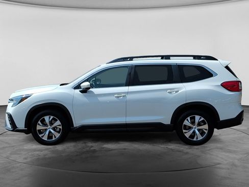 Used 2025 Subaru Ascent Premium AWD/4WD image 4