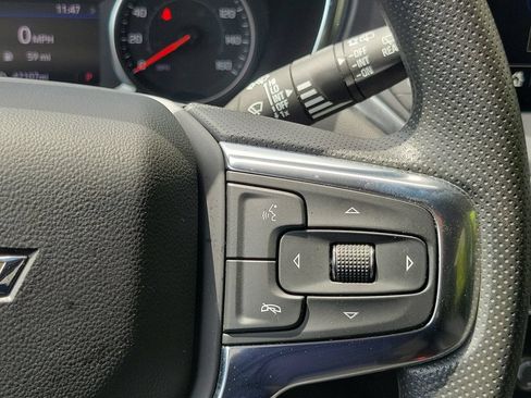 Used 2025 Chevrolet Blazer LT FWD image 32