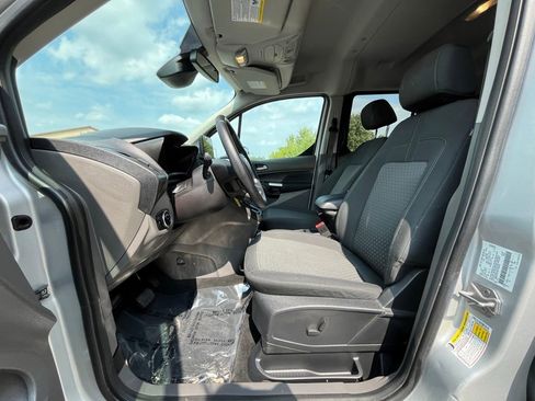 Used 2019 Ford Transit Connect XLT w/ Trailer Tow Package image 10