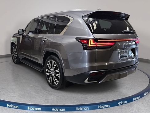 Certified 2024 Lexus LX 600 4WD w/ Luxury Package image 7