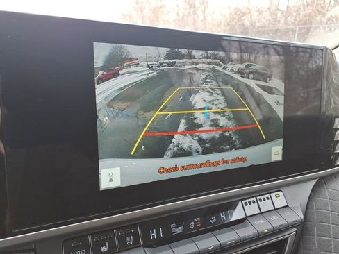 Used 2025 Toyota Camry XLE w/ Premium Package image 15