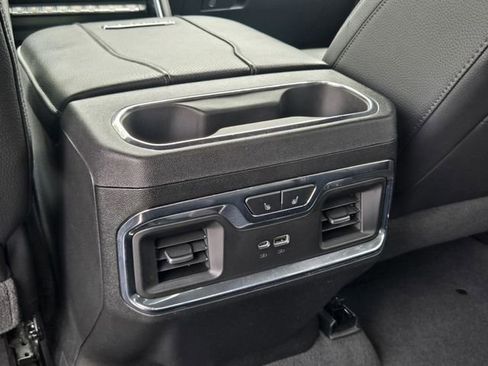 Used 2025 GMC Sierra 2500 Denali AWD/4WD image 18
