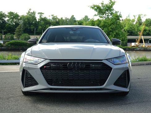 Used 2022 Audi RS 6 AWD/4WD image 7