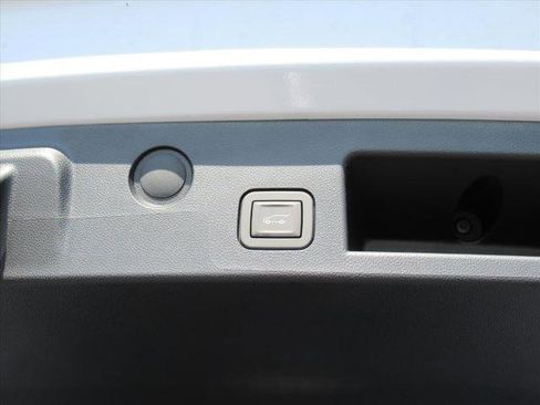 New 2026 Chevrolet Equinox RS image 32