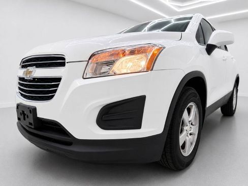 Used 2015 Chevrolet Trax LS w/ LPO, Protection Package AWD/4WD image 32