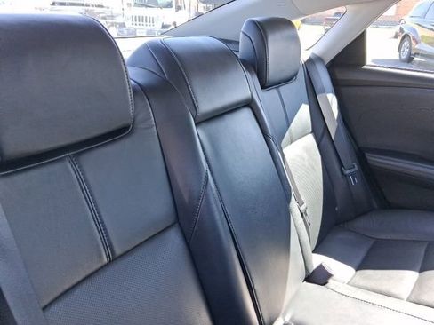 Used 2018 Toyota Avalon Limited w/ Carpet Mat Package image 10