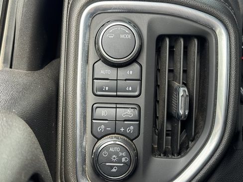 Used 2022 Chevrolet Silverado 2500 LTZ w/ LTZ Premium Package AWD/4WD image 19