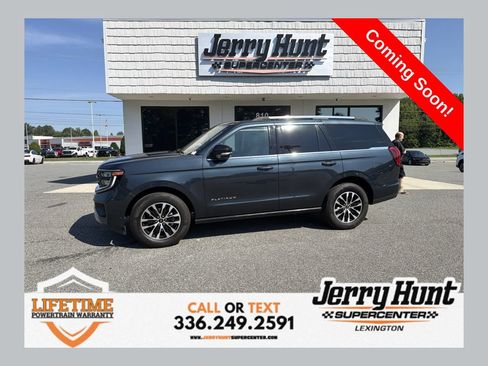 Used 2025 Ford Expedition Platinum AWD/4WD image 1