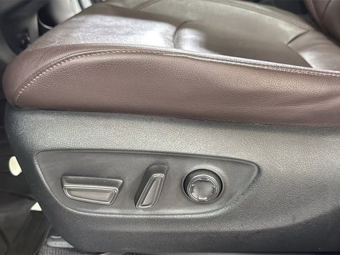 Certified 2023 Toyota Sienna Platinum image 14