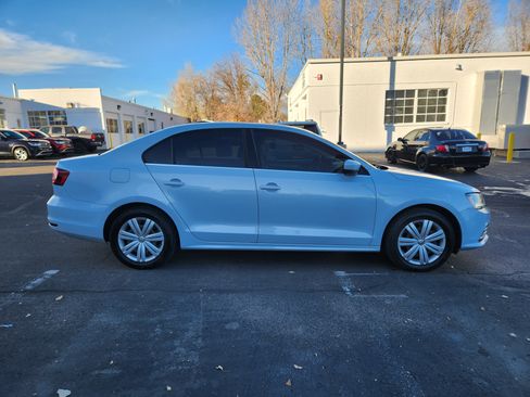Used 2017 Volkswagen Jetta S w/ Jetta S Cold Weather Package image 8