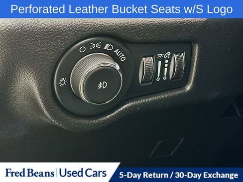 Used 2022 Chrysler Pacifica Touring-L w/ S Appearance Package image 12