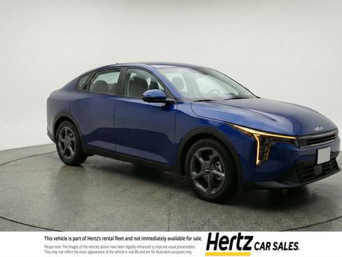 Used 2025 Kia K4 FWD image 1