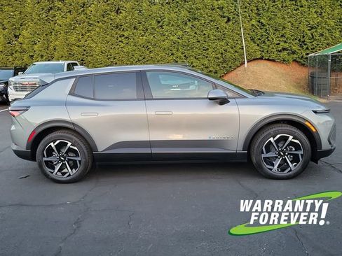 New 2026 Chevrolet Equinox EV LT image 8