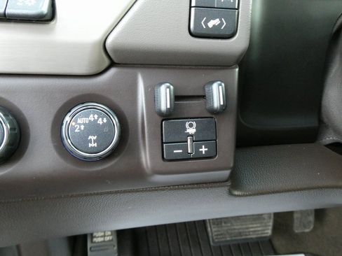 Used 2019 GMC Yukon Denali w/ Open Road Package image 31